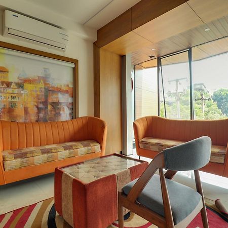 Super Townhouse Rcc Lamps Hotel Visakhapatnam Ngoại thất bức ảnh