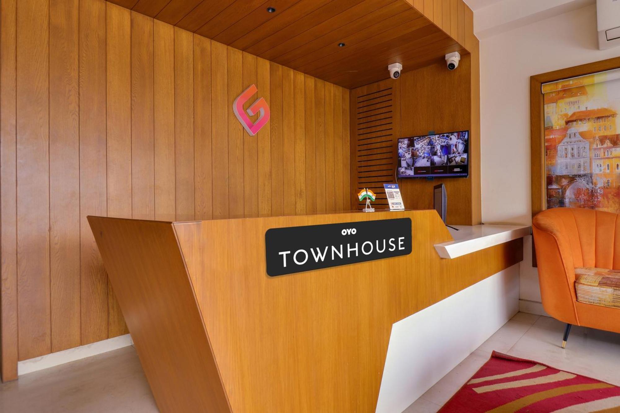Super Townhouse Rcc Lamps Hotel Visakhapatnam Ngoại thất bức ảnh